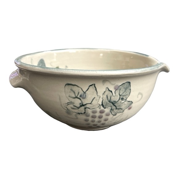 Handmade Bowl w/ Grape vines/ leaves. Singed by artist. Handle/ lip for pouring - Picture 2 of 9